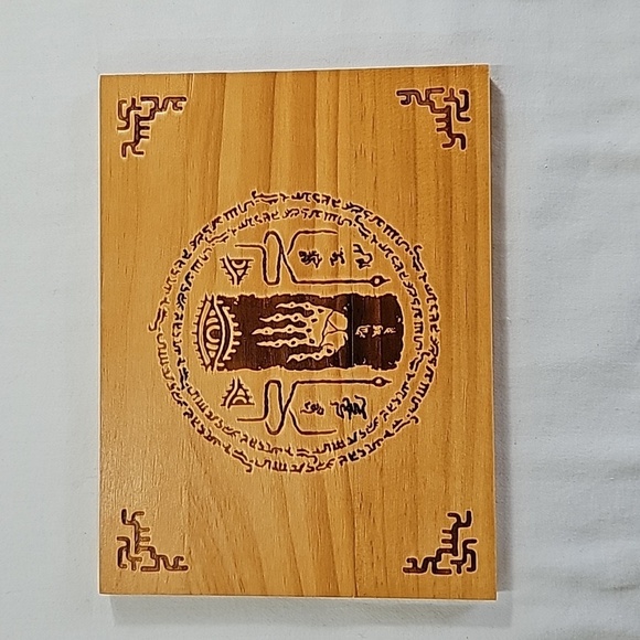 Zelda gamers gift pack, tote, lanyard, arm sleeves, wood plaque - Picture 11 of 16